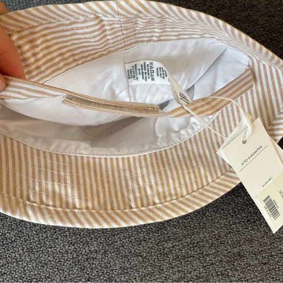 Janie and Jack Beige Striped Baby Boy Bucket Hat Palm Embroidered 0-3M NWT - Picture 3 of 6